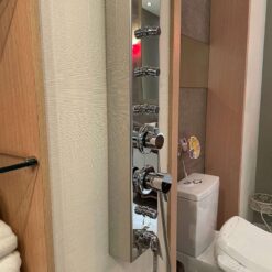 Sen thuyền nóng lạnh Caesar SP137