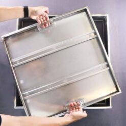 Nắp bể ngầm Inox tay nâng liền có viền hãng Kavar-T1