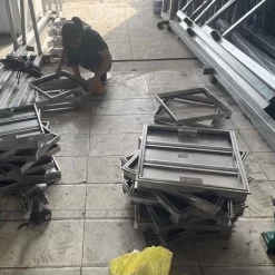 Nắp bể ngầm Inox tay nâng liền có viền hãng Kavar-T1 9 Nắp bể ngầm Inox tay nâng liền có viền hãng Kavar-T1