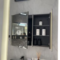 Bộ tủ chậu & tủ gương JOMOO A1269-168Z-S1 gương led tích hợp ổ điện 21 Bộ tủ chậu & tủ gương JOMOO A1269-168Z-S1 gương led tích hợp ổ điện