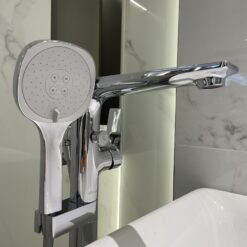 Vòi bồn tắm đặt sàn có tẩy cặn JOMOO P38008-684/1B-1