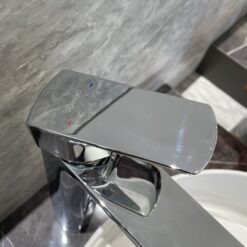 Vòi chậu lavabo nóng lạnh JOMOO 32416