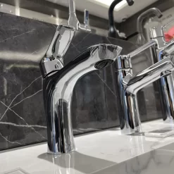 Vòi chậu lavabo nóng lạnh JOMOO 32436-526/1B-Z