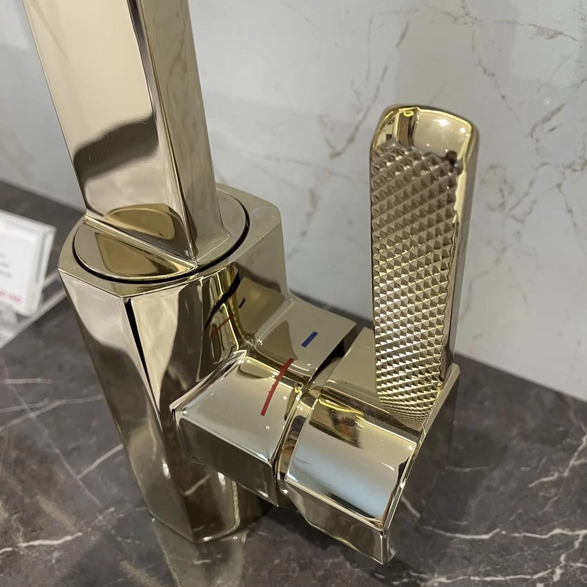 Ứng dụng thực tế của vòi chậu lavabo nóng lạnh JOMOO 32437-716 Ứng dụng thực tế của vòi chậu lavabo nóng lạnh JOMOO 32437-716