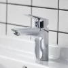 Vòi lavabo nóng lạnh Hansgrohe 71100000 HG Logis 100